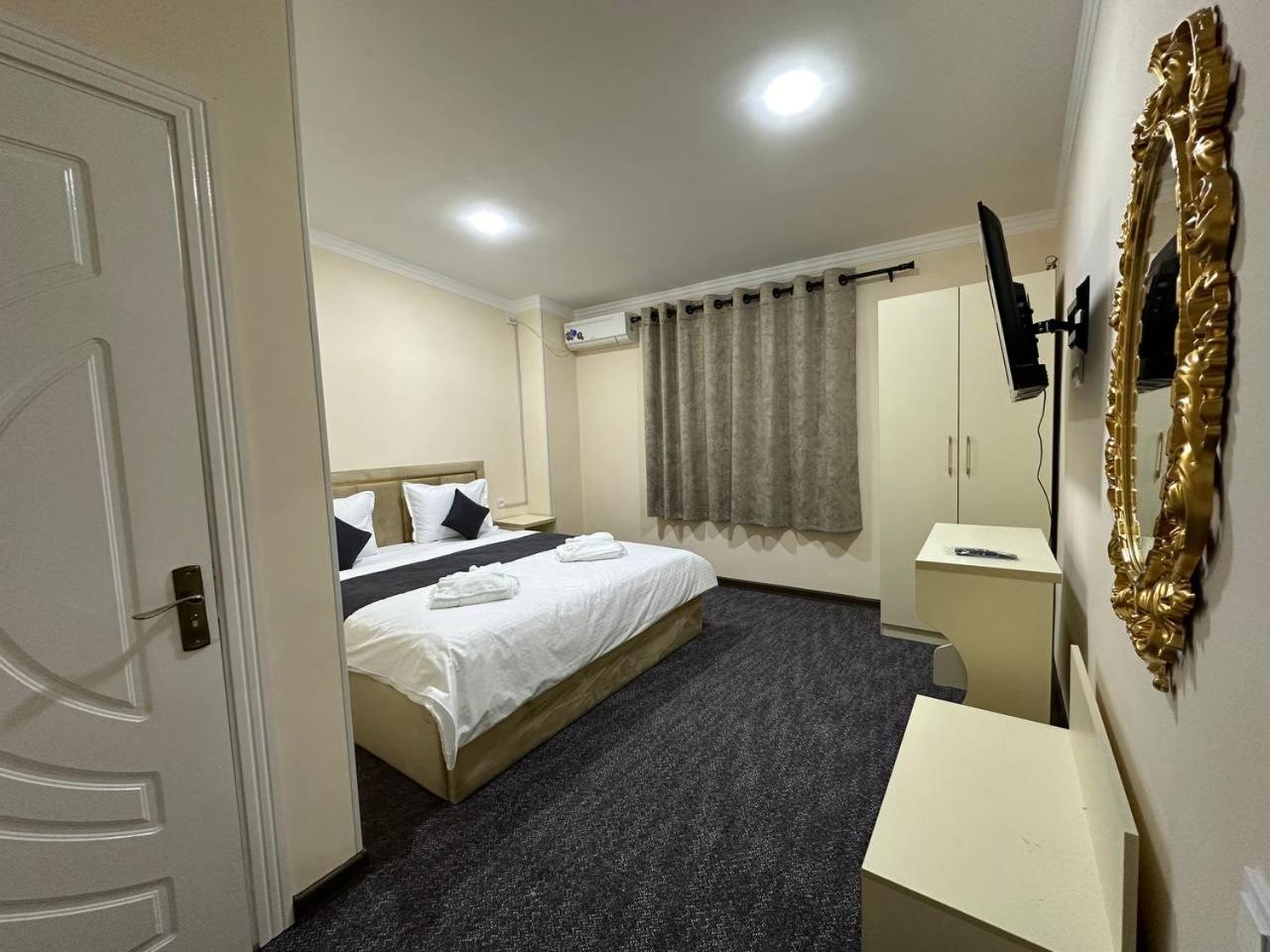 Home Alone Hotel طشقند المظهر الخارجي الصورة