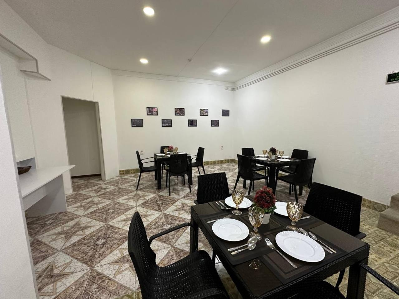Home Alone Hotel طشقند المظهر الخارجي الصورة