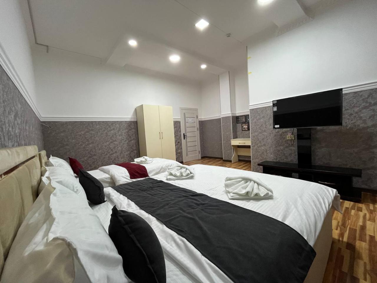 Home Alone Hotel طشقند المظهر الخارجي الصورة