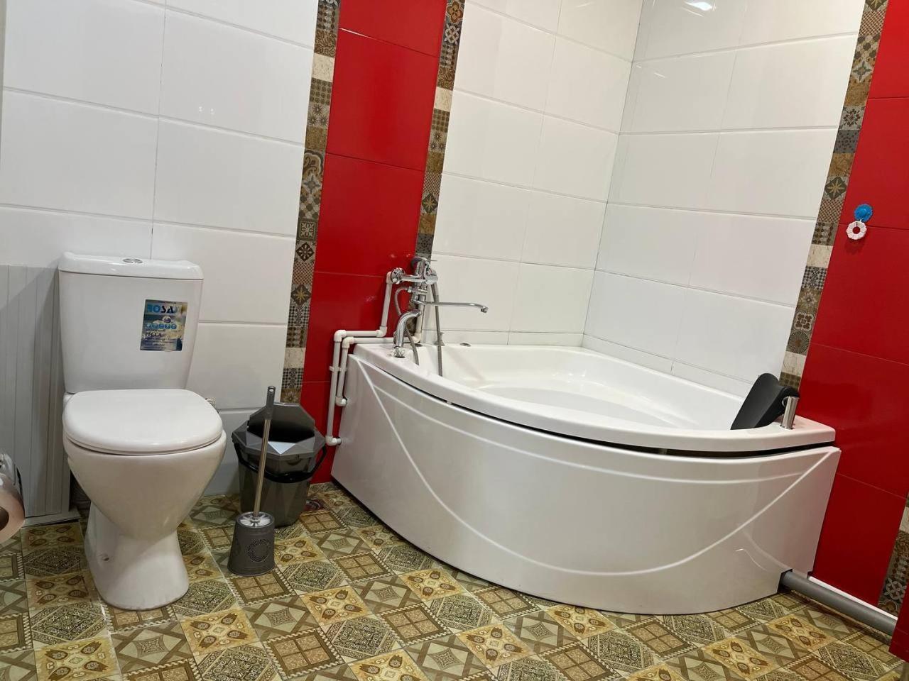 Home Alone Hotel طشقند المظهر الخارجي الصورة