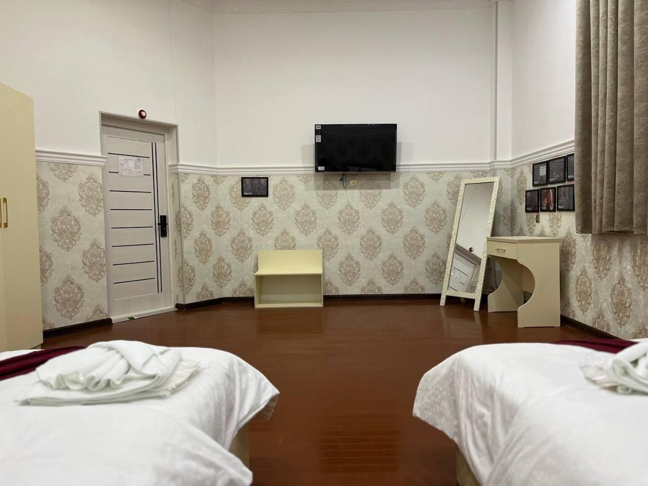 Home Alone Hotel طشقند المظهر الخارجي الصورة